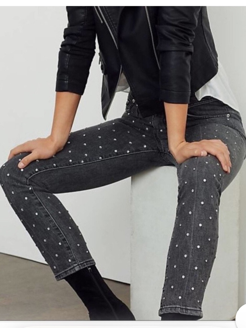 Pilcro Anthropologie Black Skinny Rhinestone Jeans size 25 EUC